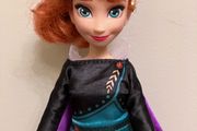 Queen Anna Singing Doll Frozen 2