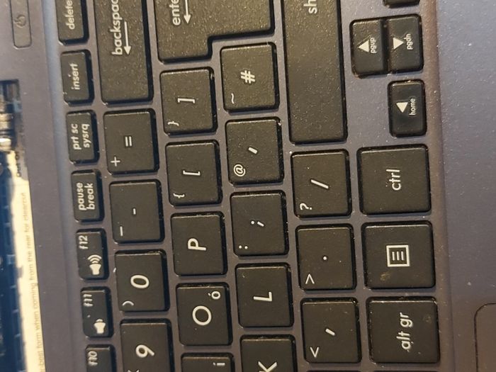 Asus Notebook PC, Model E203N, Intel Celeron CPU N3350, 1.1GHz, 2 GB Ram, 32GB Flash drive, windows 10, microsoft Edge, Chrome and VLC