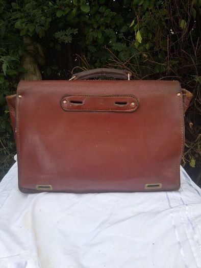 Stunning Hand Made Mid Century Irish Leather Satchel