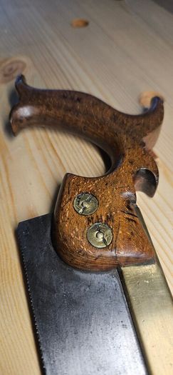 19th century dovetail saw