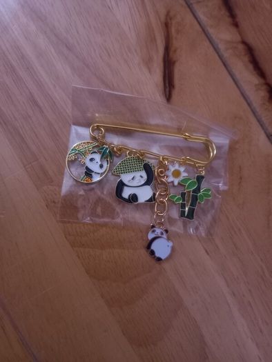 Chinese Pin