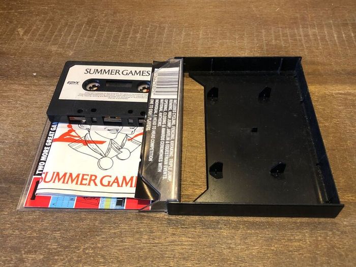 C64 - Epyx Summer Games II - Commodore 64 Large Jewel Tape Game - complete in box