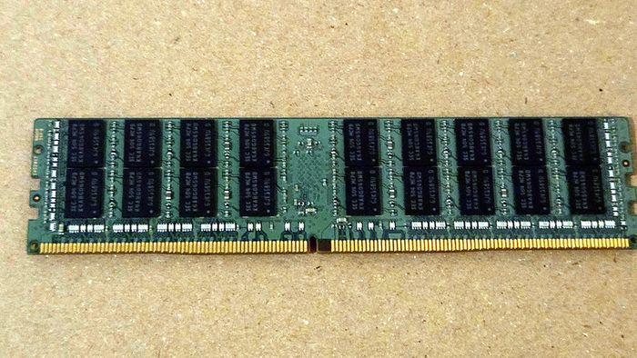 Samsung 64gb Ddr4 Ecc Lrdimm Pc4-2666v M386a8k40bm2-ctd
