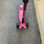 Micro maxi deluxe scooter Image 2