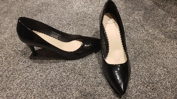 PIECES Black Patent Heels - Size 4