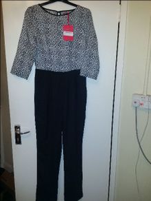 BNWT Boohoo 3/4 sleeve open back Jumpsuit size UK12 EUR40