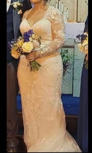 Ivory wedding Dress , Size  16