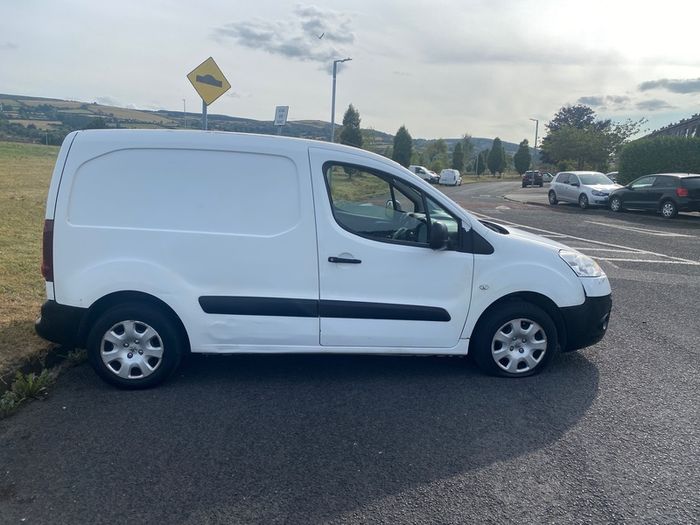 2014 Peugeot Partner Doe&Tax