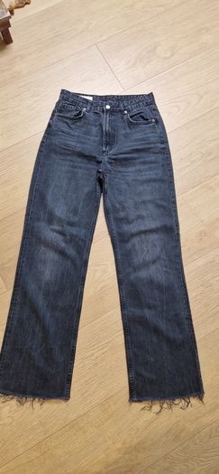 ZARA Straight Leg Jeans - 10