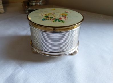 Vintage Musical Compact