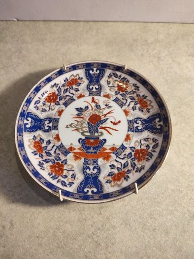 Vintage Imari Plate Cobalt Blue Gold Gilding Iron Red Cabbage Flower Blue Leaves 16 CM.