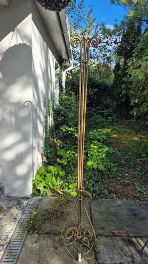 Heavy wrought iron vintage free standing floor lamp