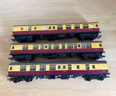 OO Gauge Passenger Coaches - Triang