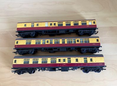OO Gauge Passenger Coaches - Triang