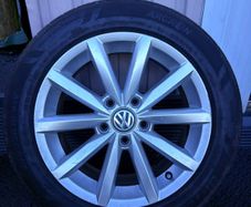 Complete set of 16" vw golf alloys