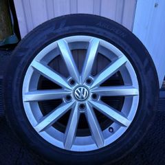 Complete set of 16" vw golf alloys