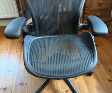 Herman Miller Aeron Size B