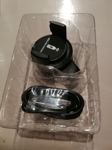 Car Air Vent Phone Holder Wireless Charger