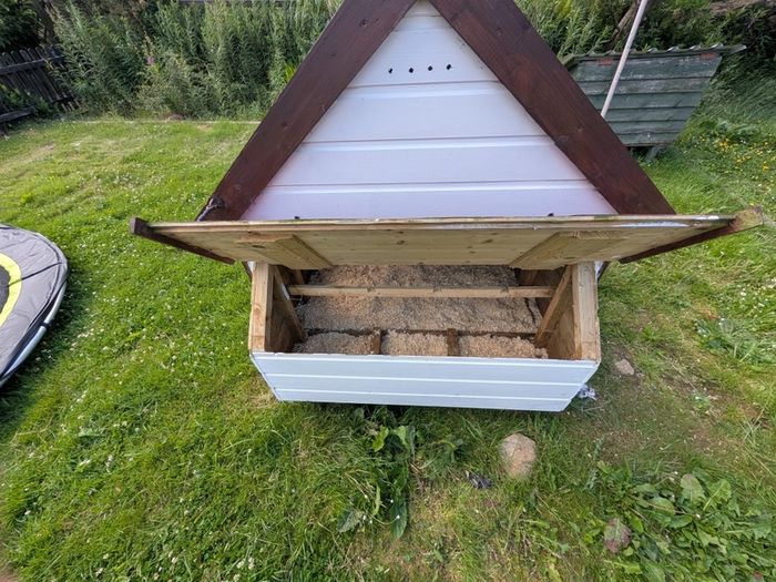 Hen Hutch