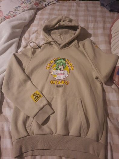 Bershka anime hoody