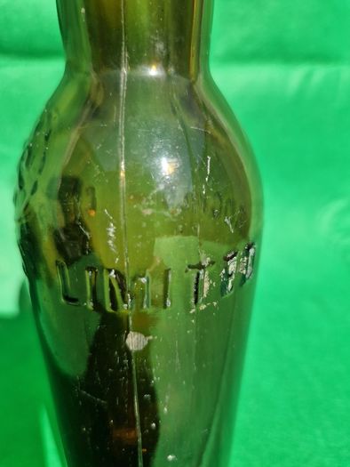 Antique 1/2 pint bottle - Cairnes Drogheda Limited