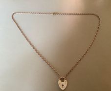New 9ct Solid ROSE GOLD  Heavy CHAIN  And 9ct yellow Gold Padlock Pendant