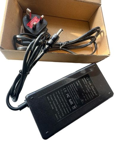 67.2V 2.0A Lithium Charger For Kugoo Kukirin G4 Electric Scooter Battery Charger (BUILD WITH FAN) Keep The Charger Away From Overheating.