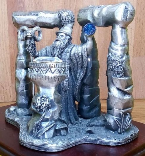 Metal Figure with Crystals - SUMMONING THE ELEMENTS - With Plinth -  No Box