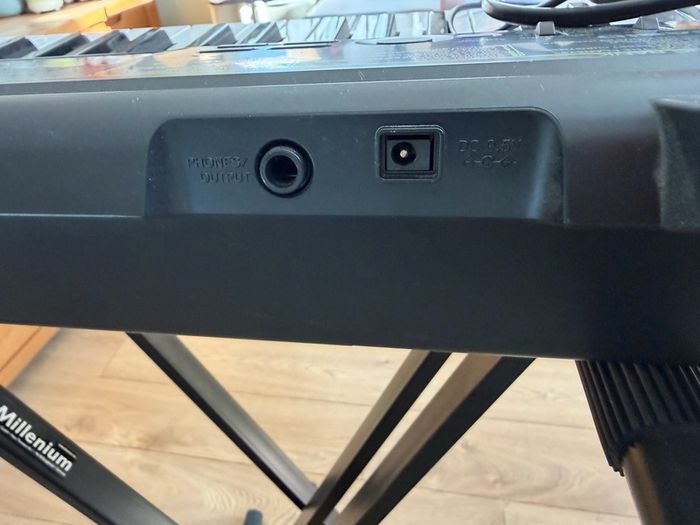 casio keyboard ctk-1100 & stand