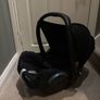 Maxi Cosi Cabriofix seat and isofix base Image 2
