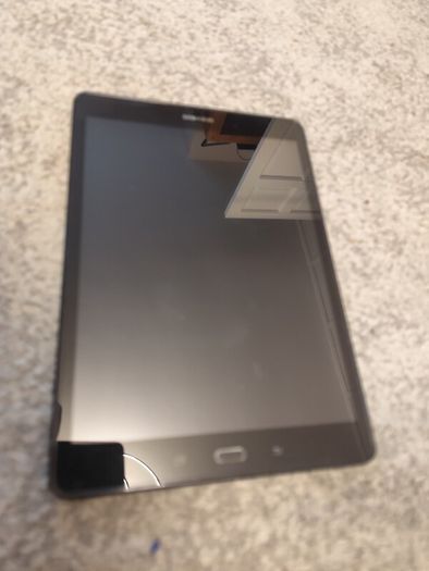 Galaxy Tab SM-T550 , 16gb / 1.5gb Black or  White