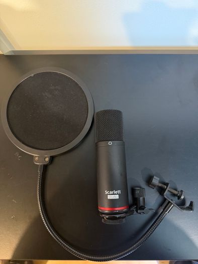 Focusrite Scarlett CM25 MkIII Microphone with pop filter