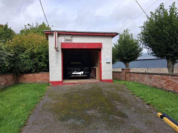Lock Up / Garage / Workshop For Rent Navan Co. Meath