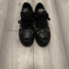 Men  Valentino Garavani Shies