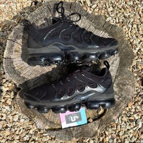 Premium Nike Air Max Plus TN Triple Black