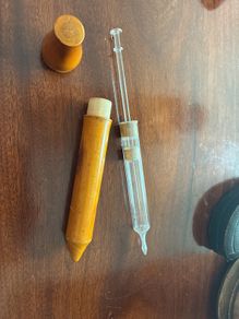Vicrorian field syringe in case