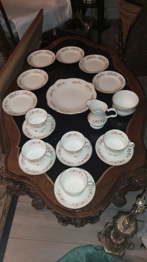 Royal Tara set