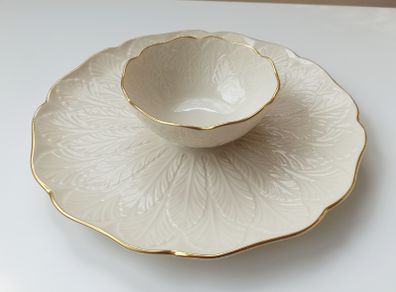 Vintage Lenox fine bone china Chip and Dip one piece serving dish with gold trims Made in the USA  diameter  26cm