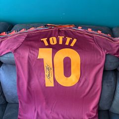 Francesco Totti signed Roma jersey
