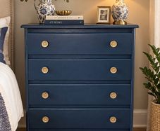 Vintage Chest of Drawers