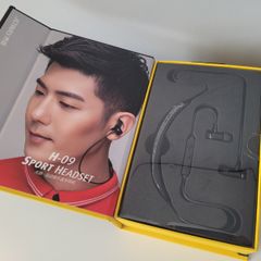over neck Wireless Bluetooth in-ear Headphones with Mic Stereo Noise Cancelling and Neck Massager