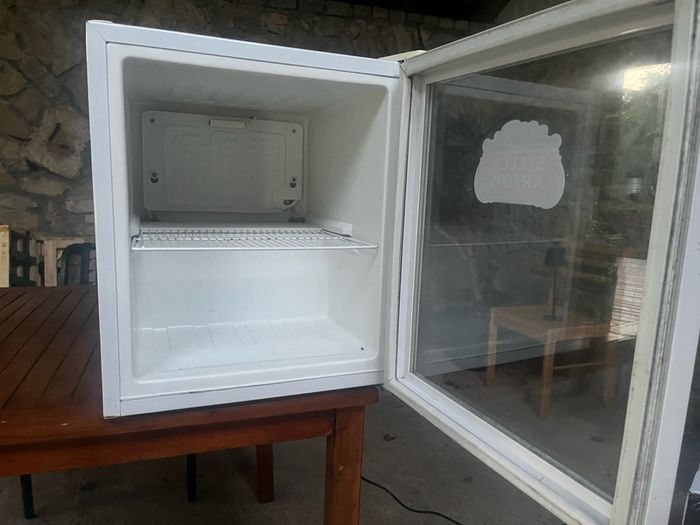 Table top mini fridge 50L
