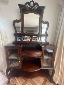 Victorian Mahogany Chiffonier