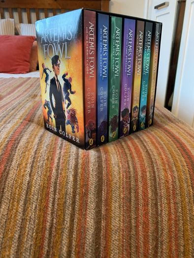 Full set Artemis Fowl by Eoin Colfer books.