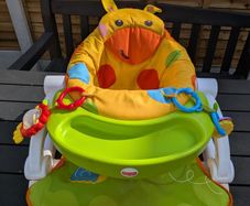 Fisher Price Giraffe sit me up baby seat