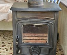 Mulberry Joyce Cast Iron Multi-Fuel Stove. Firewood stove