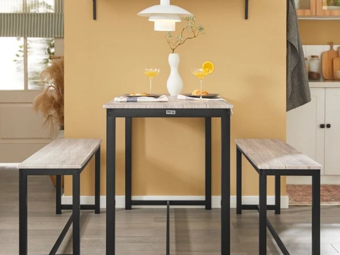 Compact 3-Piece Dining Set Dining table and 2 benches