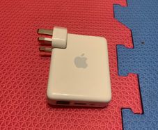 Apple AirPort Express Base Station (Model A1264) Wi-Fi Router / AirPlay Audio