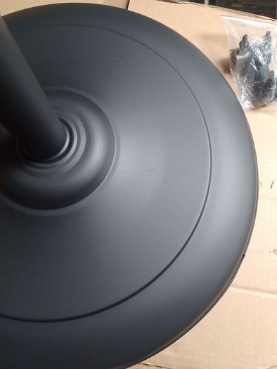 Can post 18"industrial stand fan