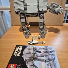 Lego Star Wars 4483 AT-AT - Rare and hard to find.